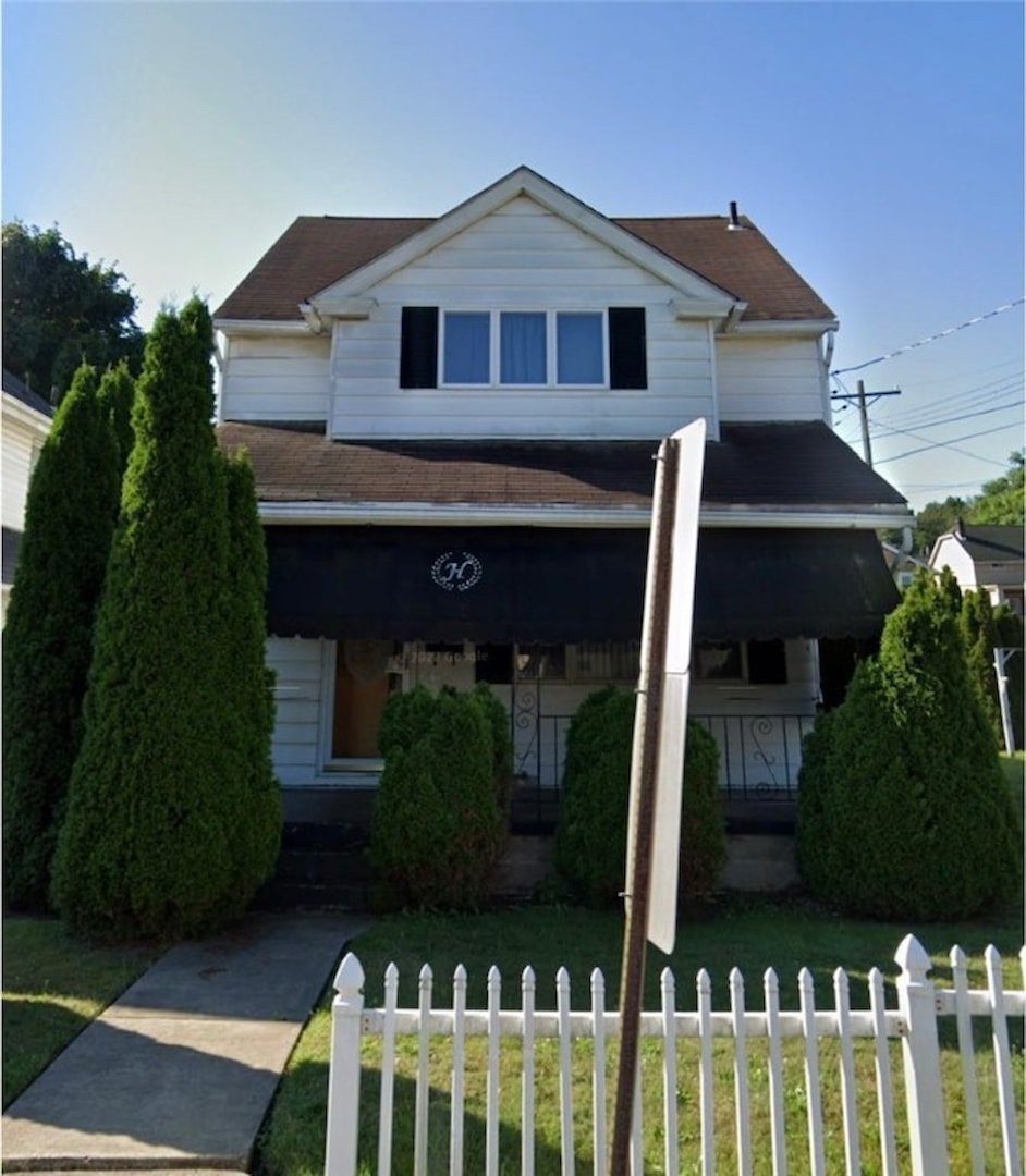 1227 McMinn St before renovation
